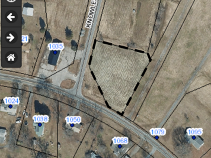 967 Knowles Rd Vacant Lot(SOLD)